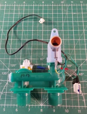 Válvula de entrada de agua para lavadora Fisher & Paykel 421177P 420753P 421029P 478136 OEM. Foto 1 de 4