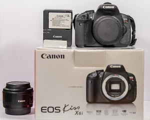 Canon EOS Kiss X6i / 650D + 50mm f/1.8 II + Box + 2 Batteries |  20K Shutter - Picture 1 of 11