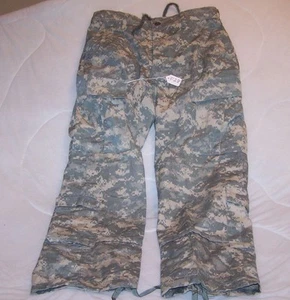 (F28) USGI DIGITAL CAMOUFLAGE ACU ARMY COMBAT UNIFORM TROUSERS SMALL - SHORT - Picture 1 of 4