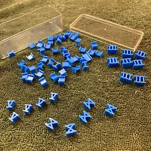 Juego de mesa vintage original 1980 RISK Blue Army 1980 tropas de repuesto - Imagen 1 de 9