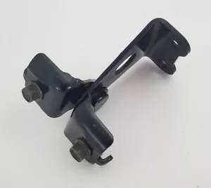 Hinge for rear seat back rest center w bolts Celica 00 01 02 03 04 - Foto 1 di 5