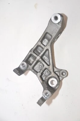 Soporte de montaje Infiniti G25 2011-2012 para compresor de aire acondicionado Foto 1 de 3