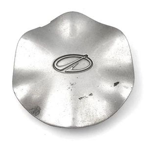1999-2004 OEM Oldsmobile Alero Silver Wheel Center Cap Part # 9593826 - Picture 1 of 5