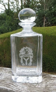 Heavy Square  Glass Decanter - Cunningham Clan Crest - Over Fork Over 9.5cm sq - Picture 1 of 16