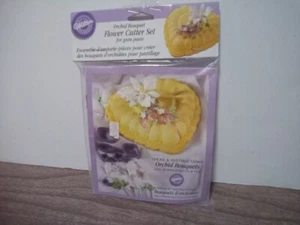 1998 New  Wilton Orchid Bouquet Flower Cutter Set for Gum Paste 6 Cutters - Picture 1 of 1