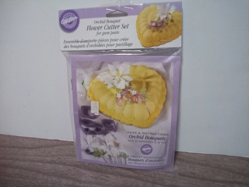 1998 New  Wilton Orchid Bouquet Flower Cutter Set for Gum Paste 6 Cutters - Image 1 of 1