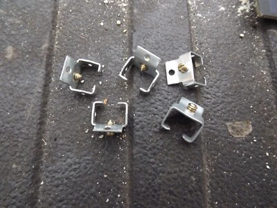 BR on or off handle lock EATON  BHLW1 PACK OF 5 - Image 1 of 2