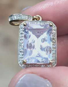 Contemporary, Fancy Cut, Rose/Lavender Quartz 9ct Gold Pendant - Picture 1 of 11