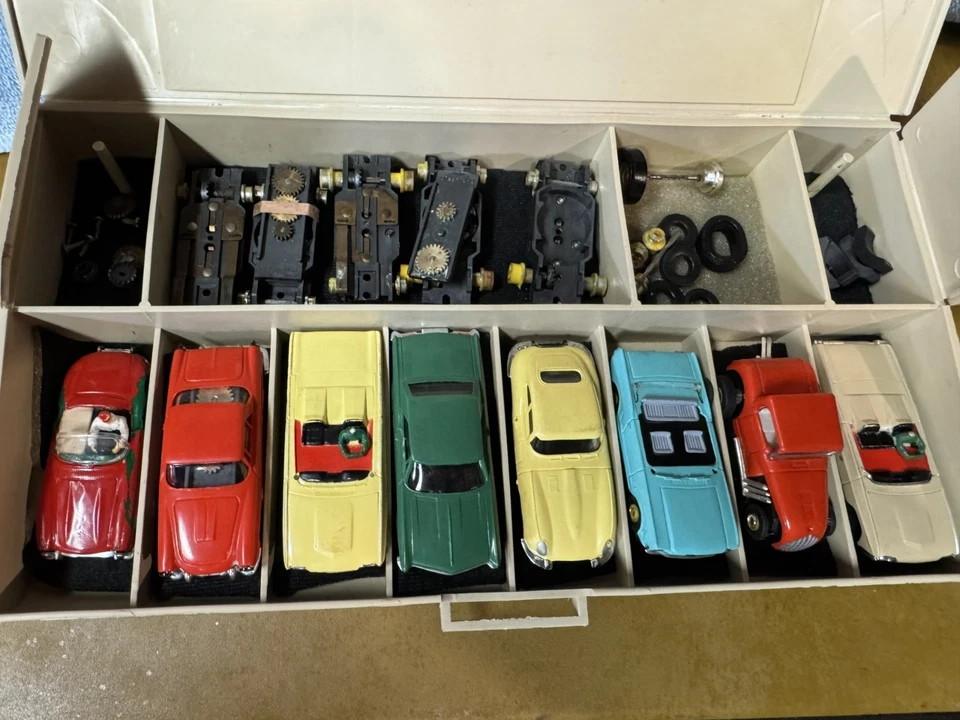Estuche Aurora T-Jet Thunderjet Años 60 Vintage HO Slot Car Colección y Piezas Foto 1 de 4