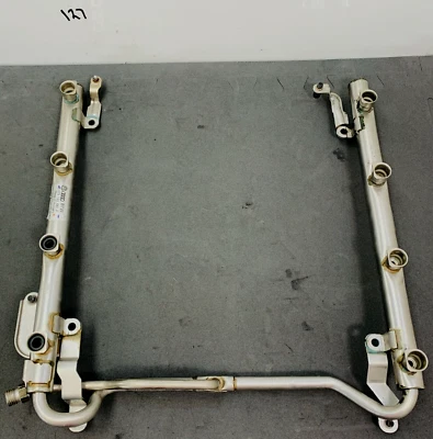 Оригинальный рельсовый трос топливной форсунки двигателя Audi A6 quattro 05–08 годов выпуска - Изображение 1 из 4