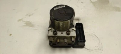 2009-2010 Jeep Grand Cherokee 2010- Commander  ABS Anti Lock Brake Pump Assembly - Image 1 of 4