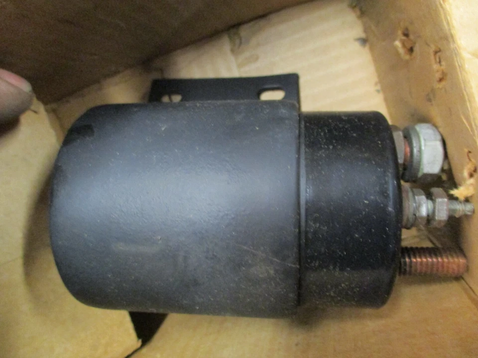  NOS 1949 1954 SOLENOIDE DE ARRANQUE 6 VOLTIOS OLDSMOBILE 1118156 D-963 Foto 1 de 3
