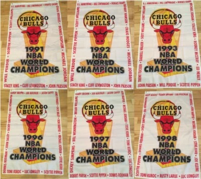 Juego de banners 3'x5' Chicago Bulls - Los 6 campeones más Jordan/Pippen/Jackson Foto 1 de 4