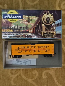 HO Athearn Trains in Miniature Blue Box 5212 Swift Scribed Reefer - Picture 1 of 2