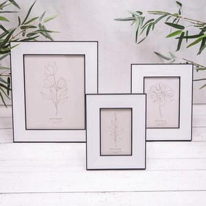 Black Edge & White Ribbed Wood Photo Picture Frames Freestanding / Wall Mounted - Picture 1 of 9