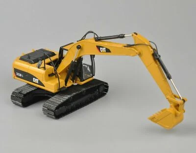 Norscot  CAT 55215 1/50 Caterpillar 323d L Hydraulic Excavator Vehicles Model  - Image 1 of 4