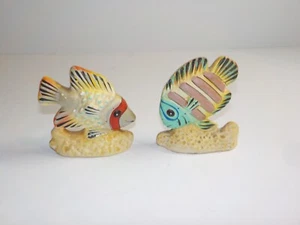 Juego de 2 Estatuillas de Peces de Cerámica Mexicana ~ Arte Popular Tropical Vintage - Imagen 1 de 7