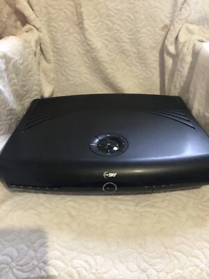 DECODER MY SKY HD AMSTRAD DRX780i MIT FESTPLATTE FÜR SKY SATELLITENKARTE - Bild 1 von 4