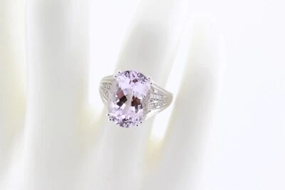 Ladies 10k White Gold Pink Kunzite & White Diamond Oval Cut Ring Size 7 obo — 第 1/4 张图片