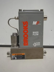 Controlador de flujo másico Brooks serie MF MF50IA MF50IA1BM342BEA - Imagen 1 de 7
