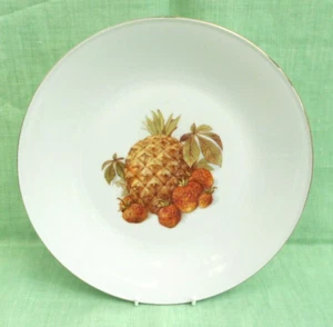 Seltmann Weiden porcelain dinner /cake plate - #3206? - pineapple & strawberries - Picture 1 of 3