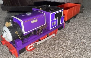 Thomas Trackmaster Charlie Purple Train Engine & Red Tender 2009 Mattel Gullane - Picture 1 of 12