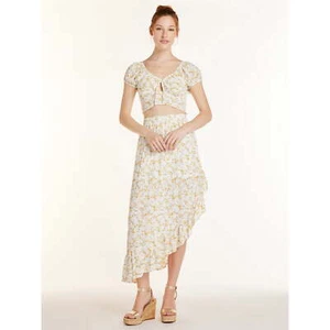 No Boundaries Floral Top and Skirt Set, Women's Size S Winter White --T9-- - Picture 1 of 4