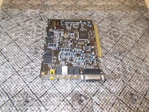 Creative Labs Sound Blaster Live ! Carte son X Gamer CT4760 PCI - Photo 1/2
