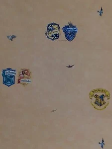 Papel pintado Harry Potter 1539 beige crema azul amarillo claro elegante escudo - Imagen 1 de 1