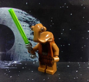 LEGO Star Wars Yoda Chronicles Minifigure Ithorian Jedi Master sw0570 Lightsaber - Picture 1 of 1