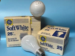 (4) VTG GE 25w Soft White Bulbs (2 Pks Of 2 Bulbs) 120v 210 L Candle Light - Picture 1 of 4