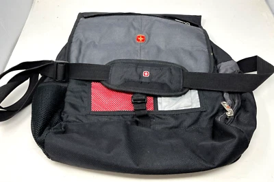 Usado en Excelente Condición Wenger Swiss Army Estuche para Computadora Portátil Bolso de Hombro/Maletín Negro 14" Foto 1 de 4