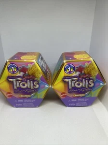 Trolls Band Together Pom Poms Series 1 Lot of 2 Mystery Figures NIB - Bild 1 von 5