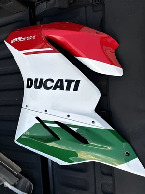 DUCATI PANIGALE 1299 R GENUINE OEM LEFT SIDE MID + LOWER FAIRING COWL BODYWORK - Image 1 of 4