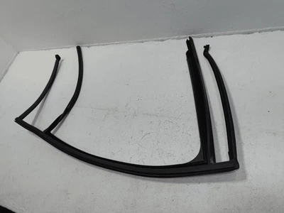 Volkswagen Atlas 2018-25 puerta trasera lado del conductor ventana vidrio canal de funcionamiento sello OEM Foto 1 de 4