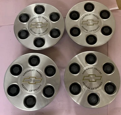Комплект из 4 центральных колпаков ступицы колеса Tahoe для грузовиков Chevrolet Silverado 00-03 99-03 годов выпуска  - Изображение 1 из 2