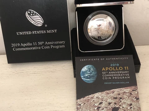 2019 P Apollo 11 50th Anniversary 99.9% Proof Silver Dollar w/Box & COA 19CC Cover