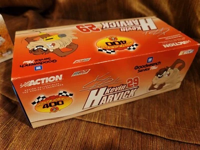 2001 Action 1:24 Kevin Harvick Looney Tunes Monte Carlo 400 Diecast #29 Taz  - Image 1 of 4