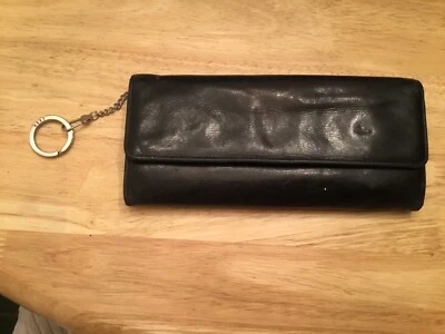 Cartera Hobo Internacional Hobo La Original Negra Con Llavero Cierre Magnético Foto 1 de 3
