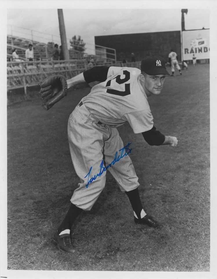 Foto firmada autografiada por Lew 'Lou' Burdette 8x10 - MLB NY Yankees ¡¡RARA!! - con certificado de autenticidad Foto 1 de 1