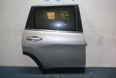 2014 2021 JEEP CHEROKEE RIGHT SIDE REAR DOOR - Image 1 of 4