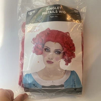 Disfraz de Halloween para Adultos Peluca Rojo Anillo Coletas Muñeca Rizada Reina Corazones Harapiento Foto 1 de 4