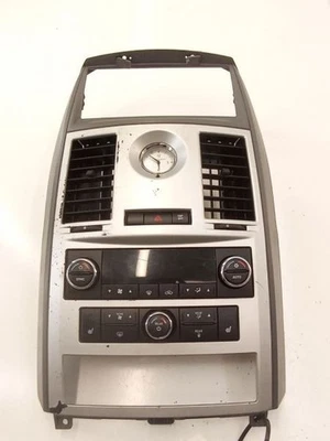 Chrysler Town and Country 2008 09 2010 panel de ajuste de tablero con temperatura OEM 1DR161D5AB Foto 1 de 4