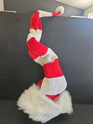 "HERMOSO SOMBRERO DE NAVIDAD GRINCH ROJO/BLANCO A RAYAS RETORCIDAS RIBETE DE PIEL SINTÉTICA APROX 22""" Foto 1 de 3