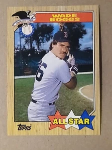 1987 Topps - All Star Wade Boggs #608 ( ERROR ( White Circles In All-Star ) - Picture 1 of 5