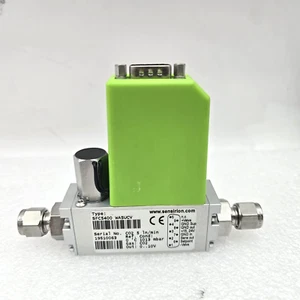 Sensirion SFC5400 Versatile mass flow controller - Picture 1 of 7