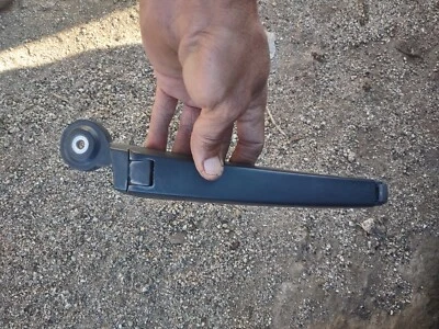 二手 2004 - 2010 年大众途锐后盖臂 正品 原始设备制造商 7L6955707 — 第 1/4 张图片