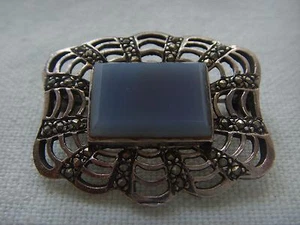 925 SILVER PIERCED MARCASITE & HARDSTONE BROOCH - Picture 1 of 1