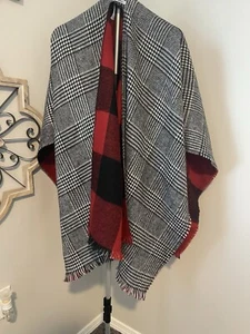 Reversible Red/Black Plaid Buffalo Check Houndstooth Oversized Shawl Maurices - Picture 1 of 10