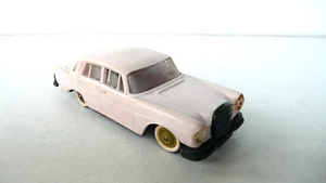 LES MINIATURES DE NOREV MERCEDES BENZ 220 SE MOD 60 CRÈME 1961 ÉTAT DE JEU - Imagen 1 de 7